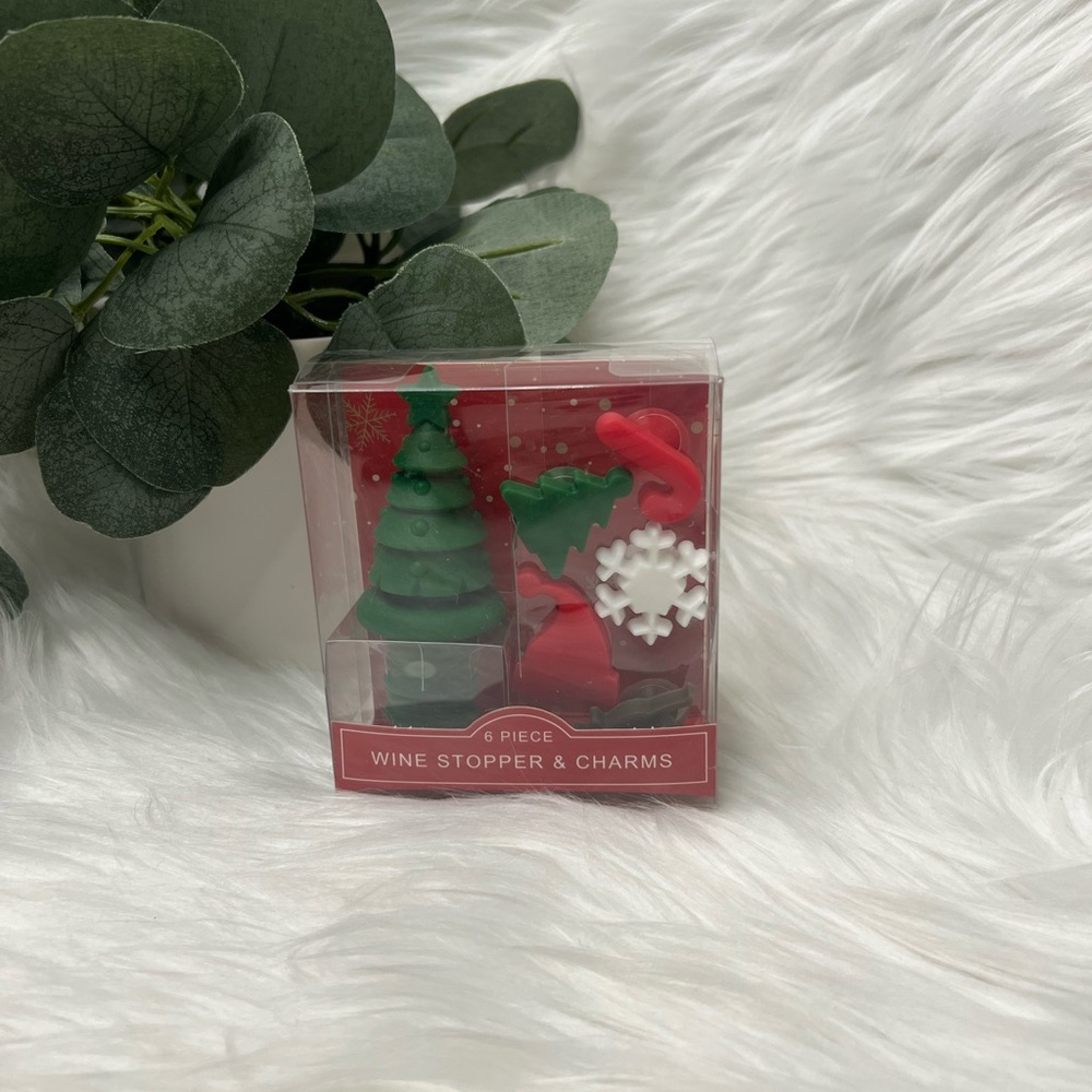 New- Festive Wine Stopper and Charms Set